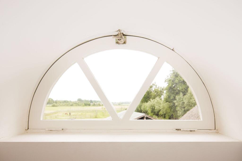 Bed & Breakfast Karakter Den Dungen エクステリア 写真