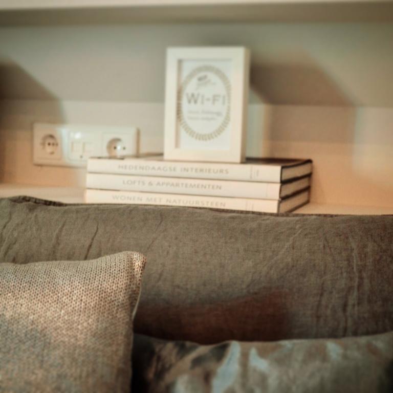 Bed & Breakfast Karakter Den Dungen エクステリア 写真