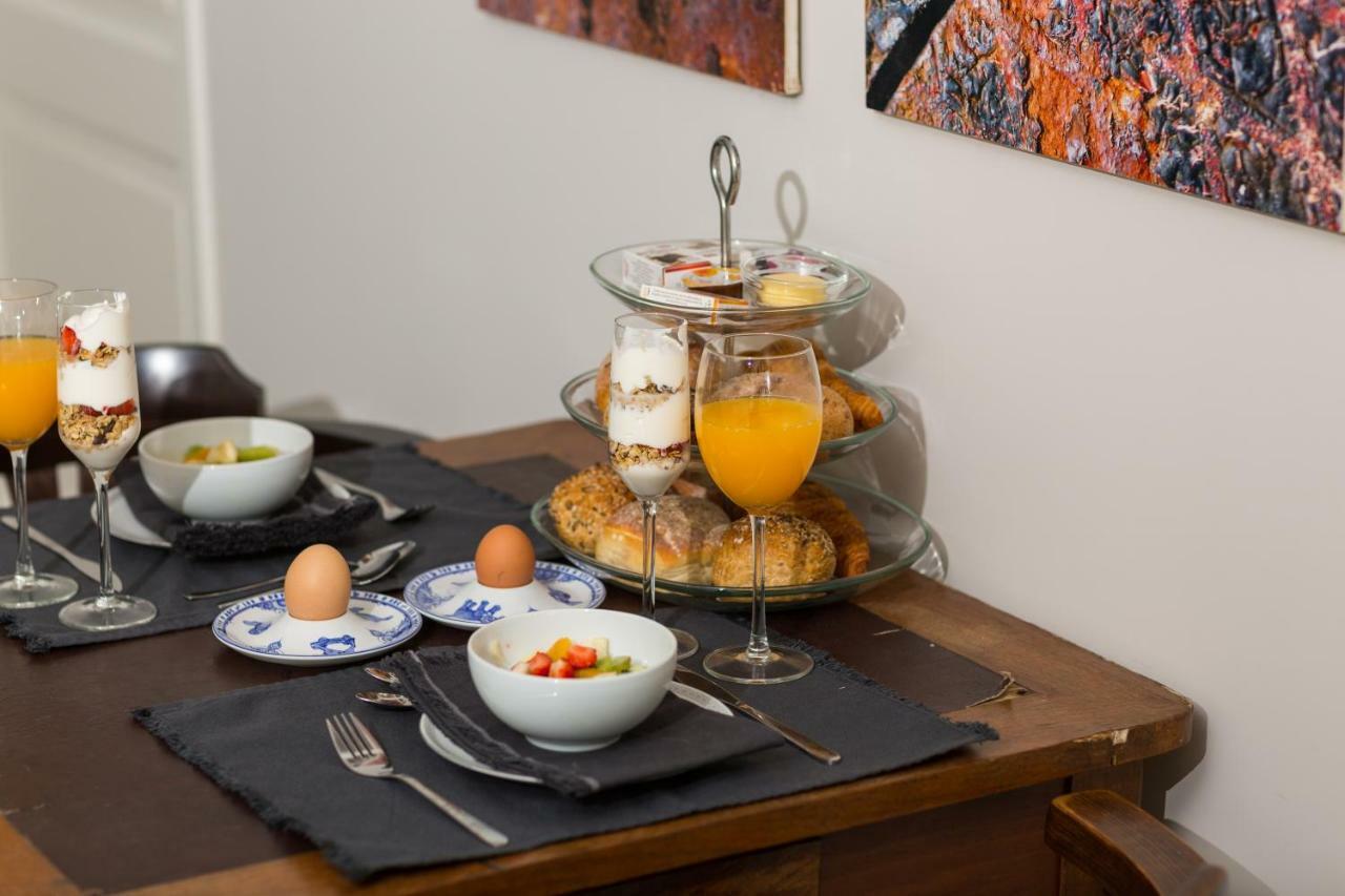 Bed & Breakfast Karakter Den Dungen エクステリア 写真