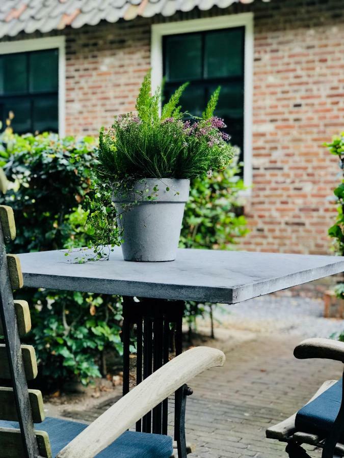 Bed & Breakfast Karakter Den Dungen エクステリア 写真